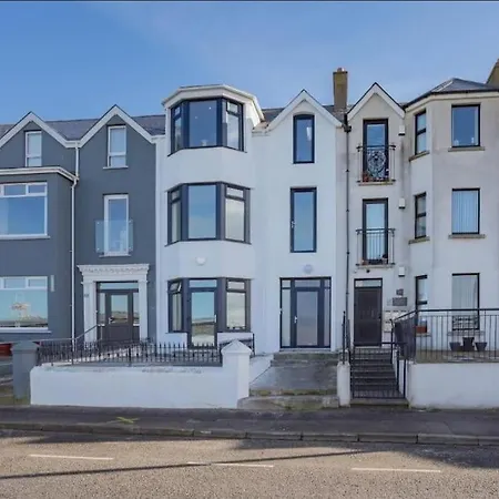 Modern Apartment With Sea Views Portrush Extérieur photo