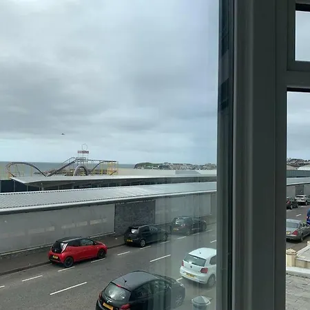 Modern Apartment With Sea Views Portrush Extérieur photo