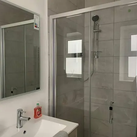 Modern Apartment With Sea Views Portrush Extérieur photo