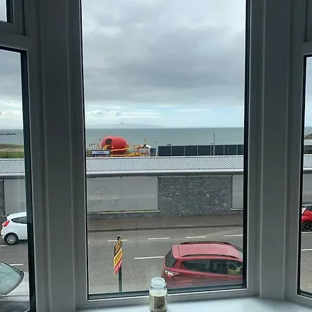 Modern Apartment With Sea Views Portrush Extérieur photo