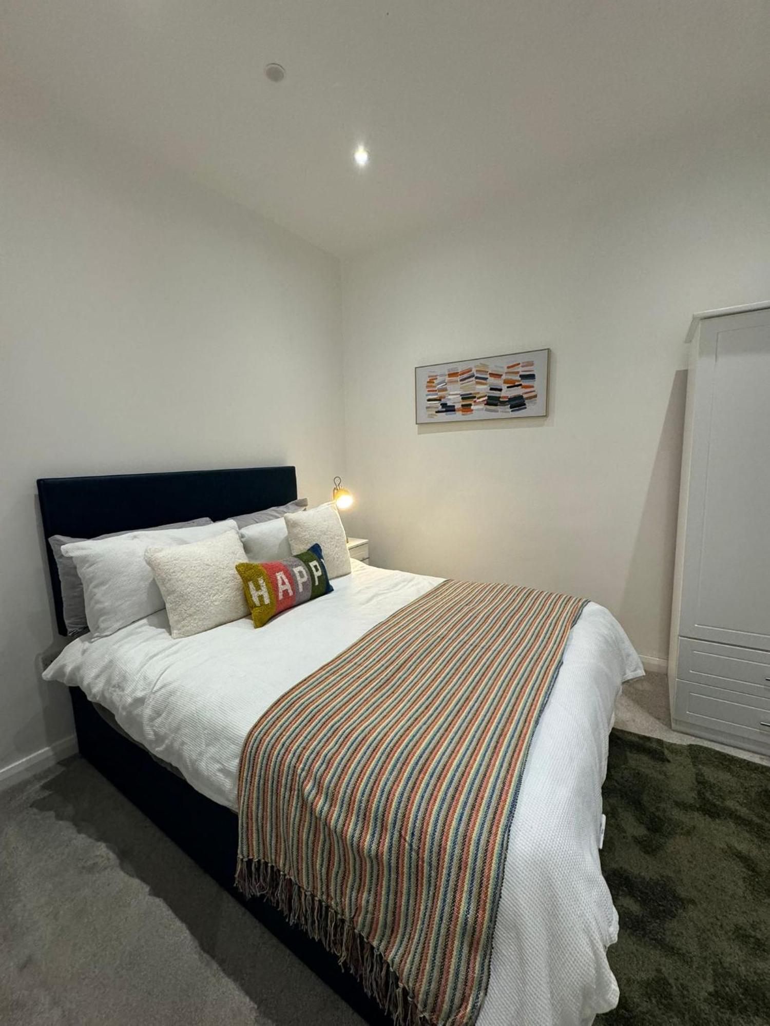 Modern With Sea Views *